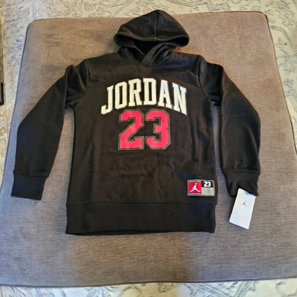 NWT Jordan Big Kids Black Fleece Pullover Hoodie Size Medium
